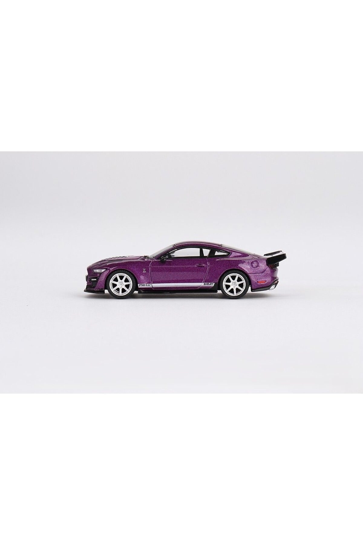 Mini GT 1:64 Shelby GT500 Dragon Snake Concept – Fuşya Metalik Model Araba Mini GT 1:64 Shelby GT500 Dragon Snake Concept – Fuşya Metalik Model Araba