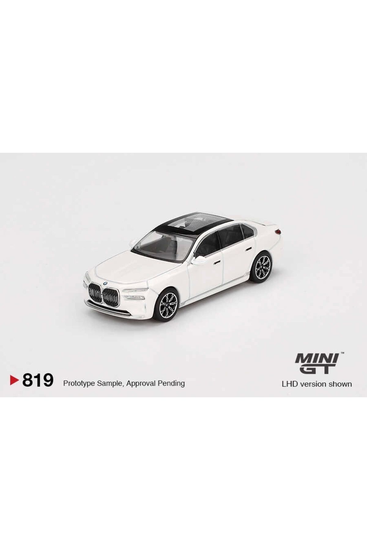 Mini GT 1:64 BMW i7 xDrive60 – Mineral White Model Araba Mini GT 1:64 BMW i7 xDrive60 – Mineral White Model Araba