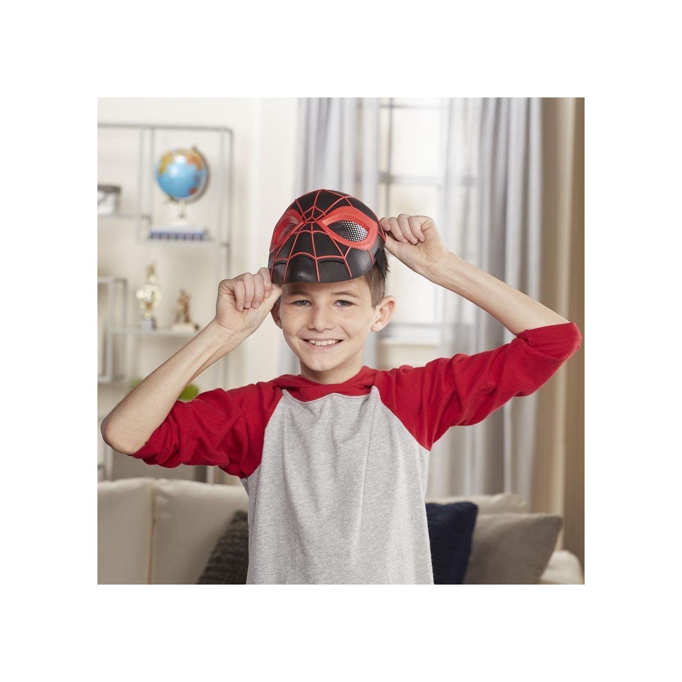 Hasbro Marvel Spider-Man Miles Morales Kahraman Maskesi – Çocuk Kostüm Aksesuarı Hasbro Marvel Spider-Man Miles Morales Kahraman Maskesi – Çocuk Kostüm Aksesuarı
