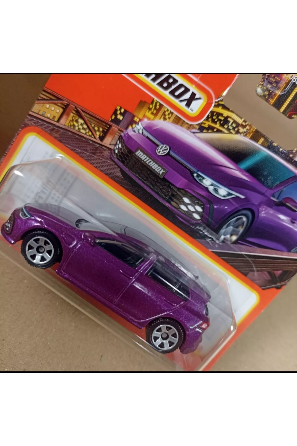 Matchbox 2021 1/64 Volkswagen Golf GTE Mor Oyuncak Araba Koleksiyon Modeli Matchbox 2021 1/64 Volkswagen Golf GTE Mor Oyuncak Araba Koleksiyon Modeli