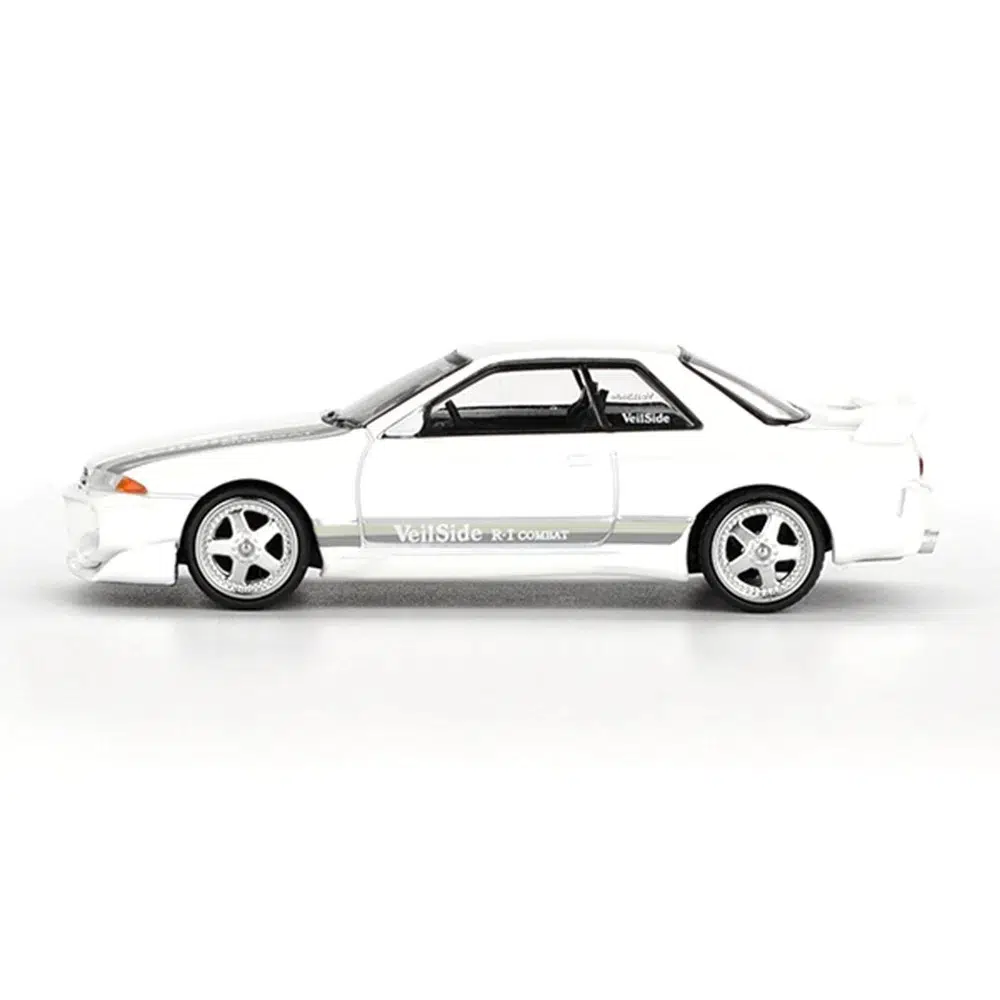 MINI GT Nissan Skyline GT-R R32 VeilSide Combat C-I White 1:64