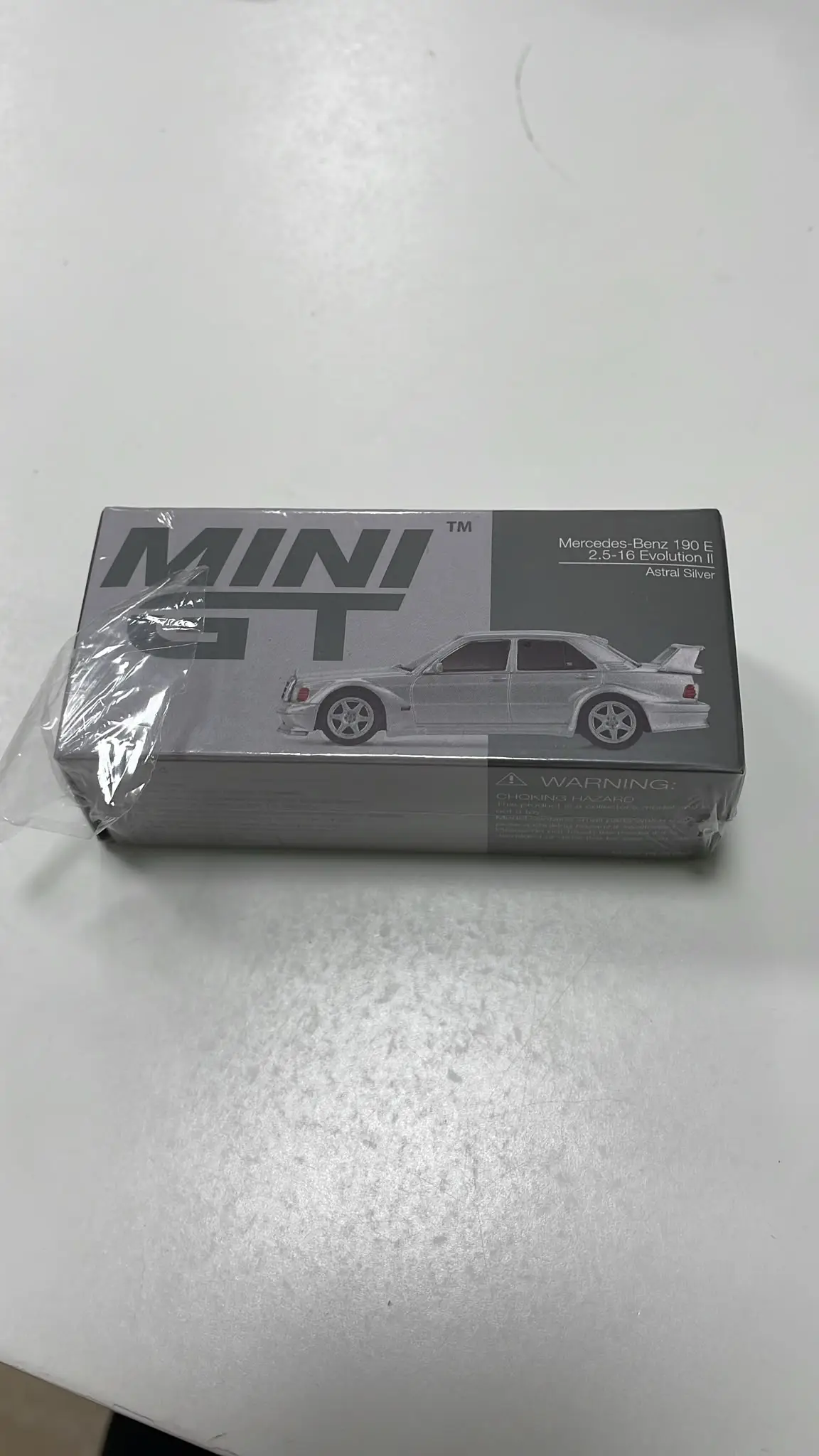 Outlet MINI GT Mercedes-Benz 190 E 2.5-16 Evolution II Astral Silver 1:64 Model Araba